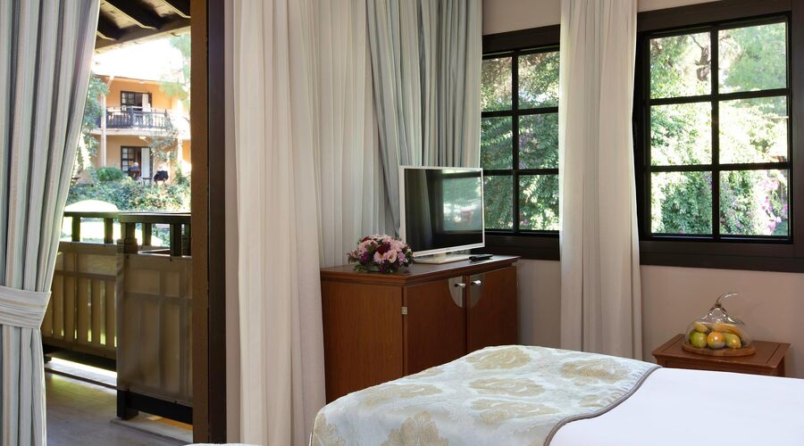 AQUA WORLD BELEK