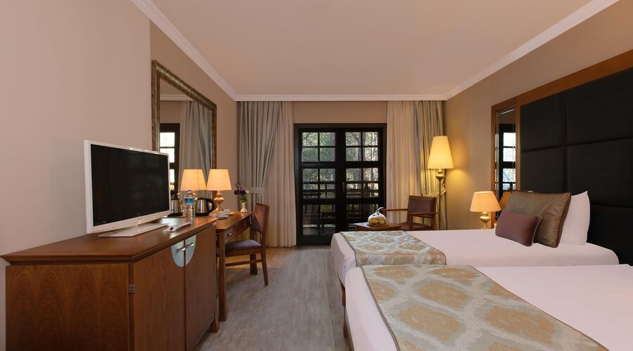 AQUA WORLD BELEK