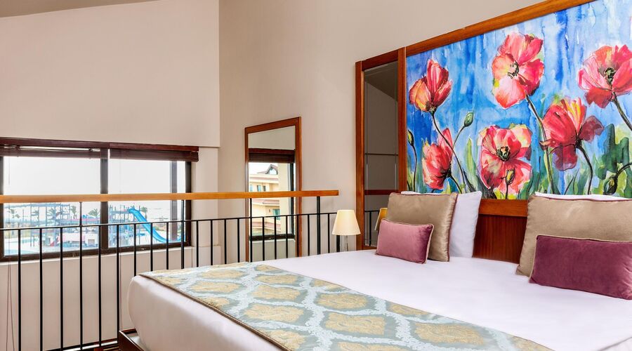 AQUA WORLD BELEK