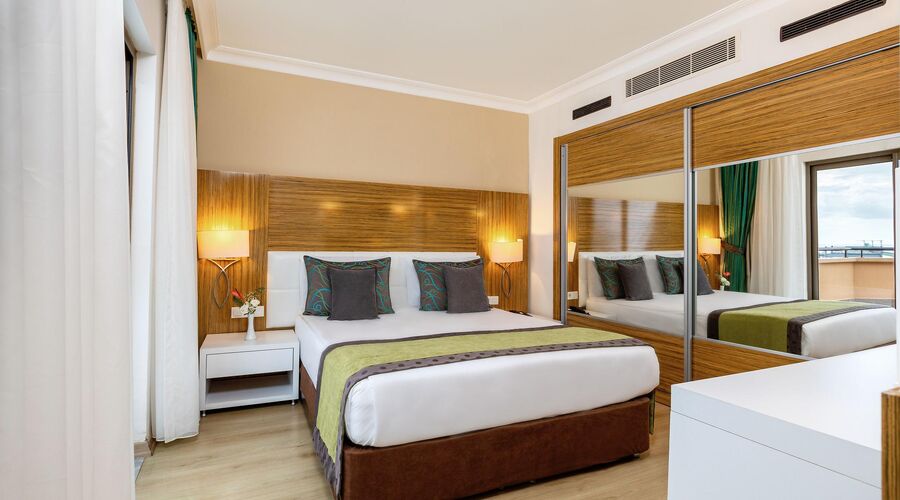 AQUA WORLD BELEK