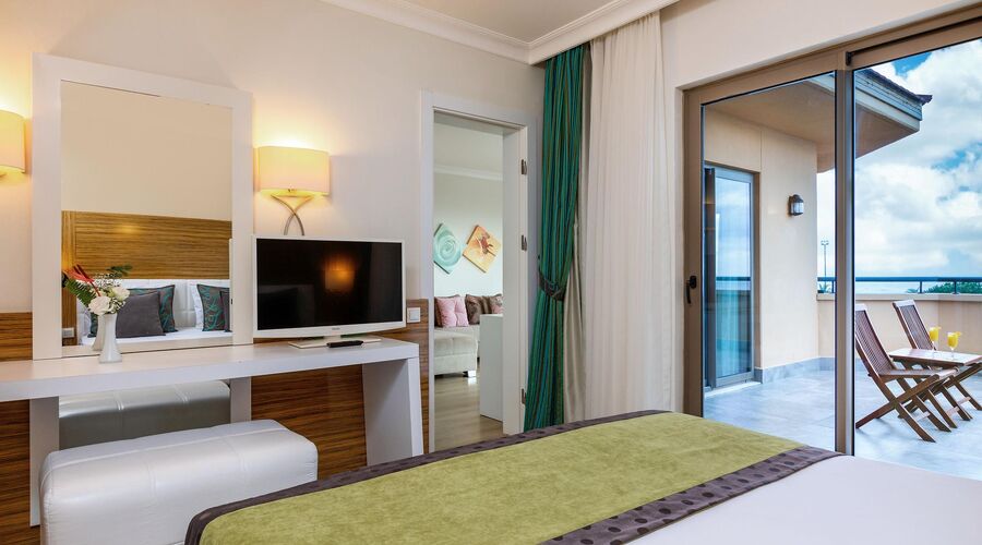 AQUA WORLD BELEK
