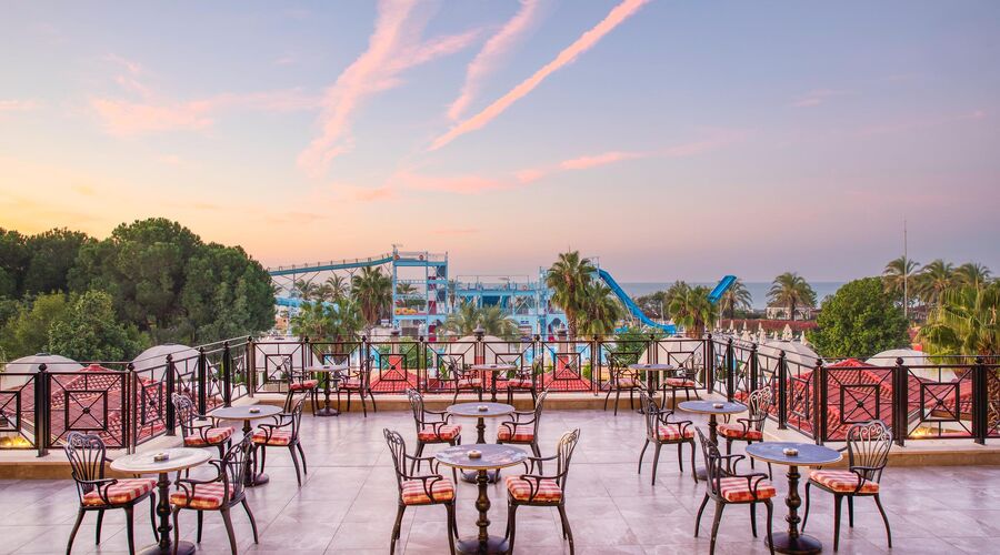 AQUA WORLD BELEK