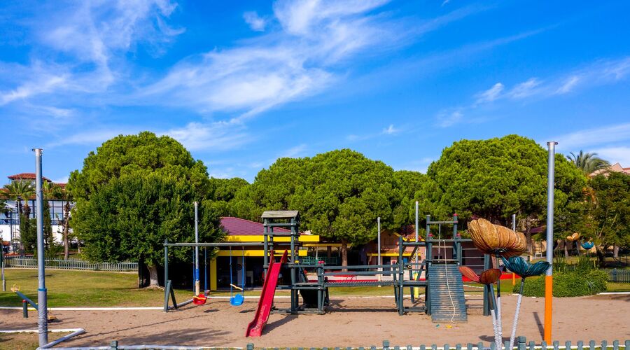 AQUA WORLD BELEK