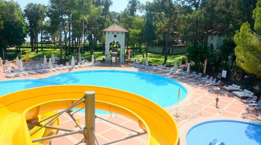 MEDER RESORT