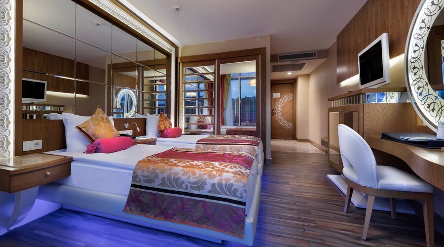 GRANADA LUXURY OKURCALAR    /ALANYA