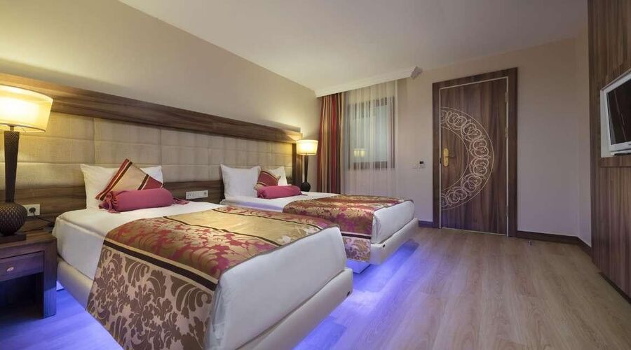GRANADA LUXURY OKURCALAR    /ALANYA