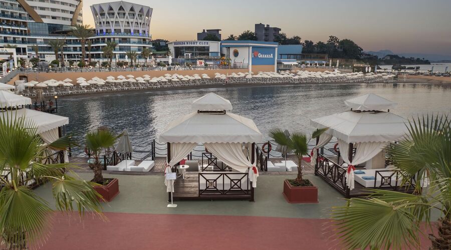 GRANADA LUXURY OKURCALAR    /ALANYA