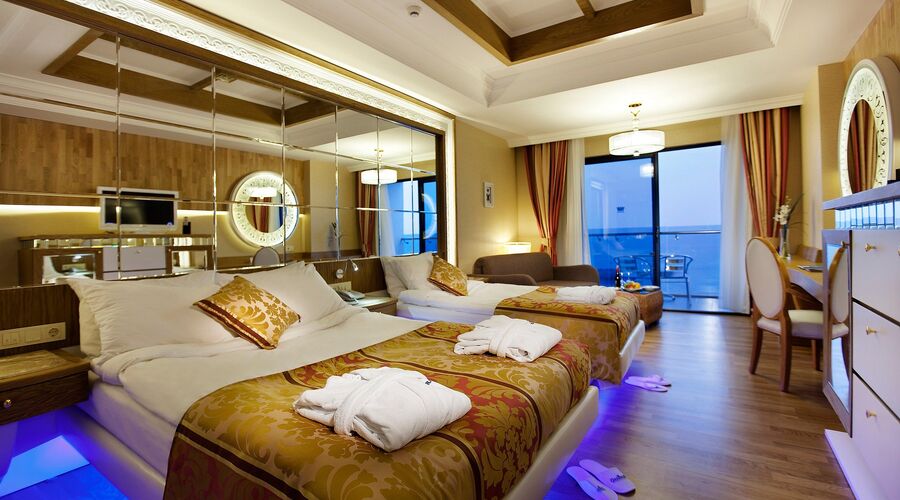 GRANADA LUXURY OKURCALAR    /ALANYA