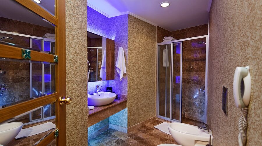 GRANADA LUXURY OKURCALAR    /ALANYA