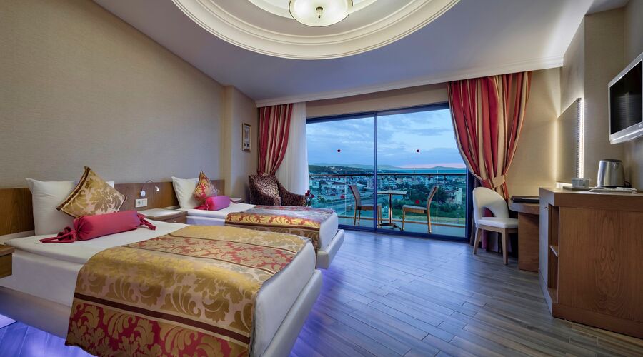 GRANADA LUXURY OKURCALAR    /ALANYA