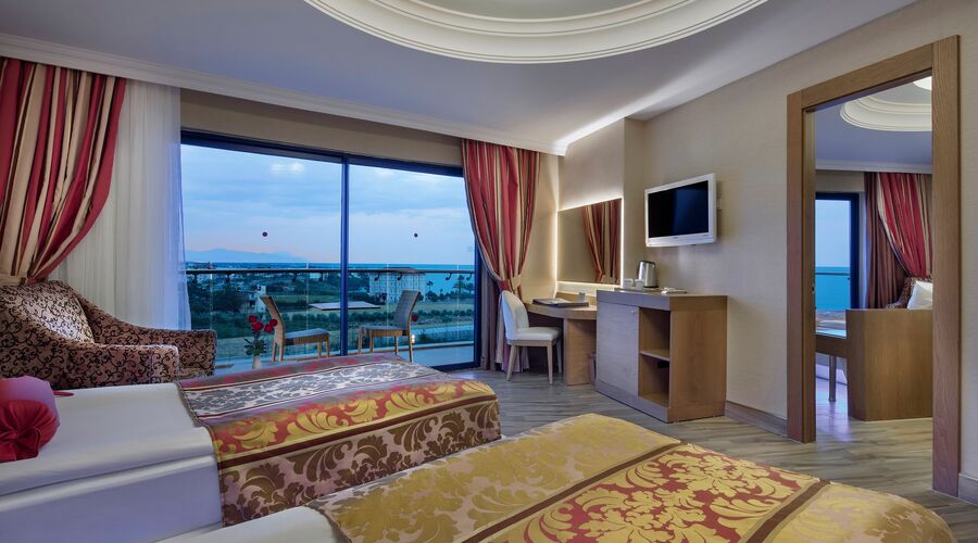 GRANADA LUXURY OKURCALAR    /ALANYA