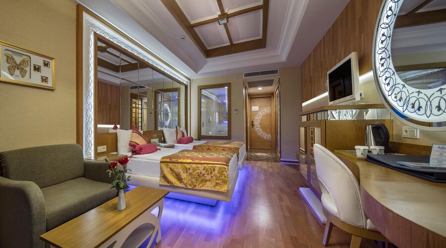 GRANADA LUXURY OKURCALAR    /ALANYA
