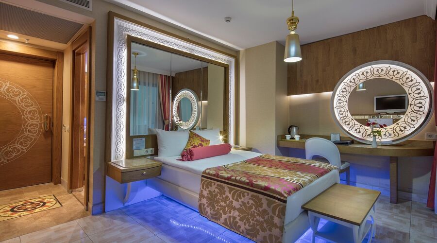 GRANADA LUXURY OKURCALAR    /ALANYA
