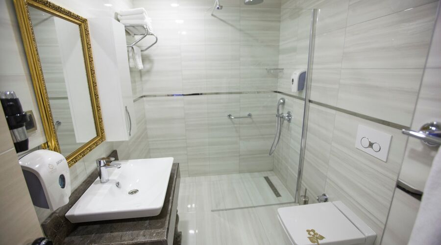 AZURA DELUXE AVSALLAR