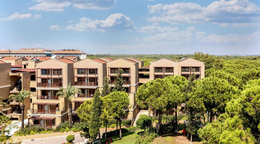 AQUA WORLD BELEK